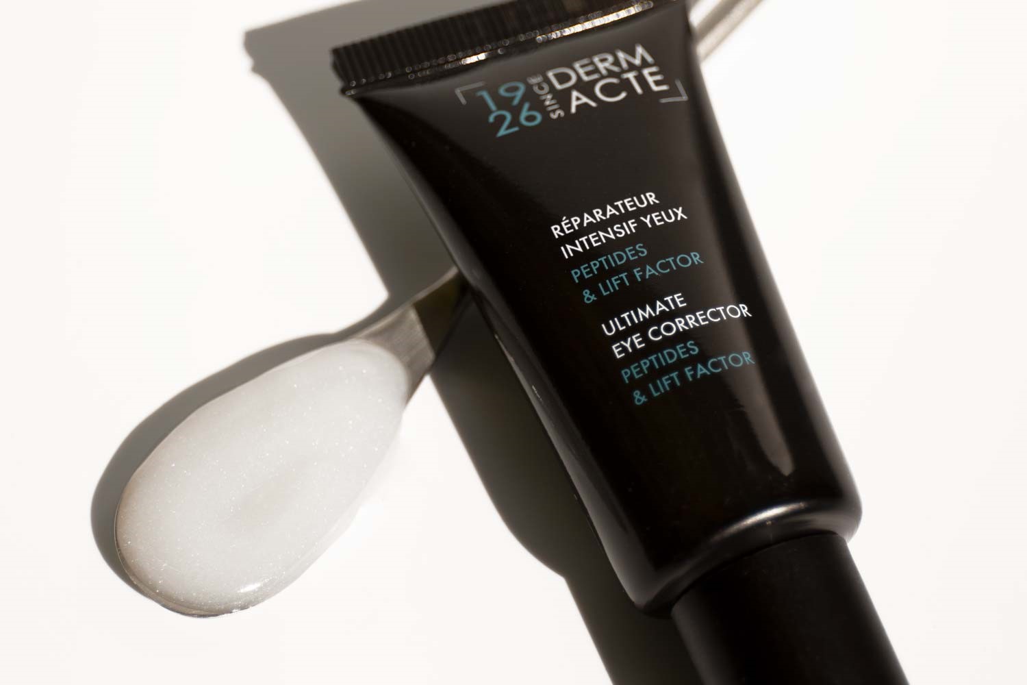 Восстанавливающий корректирующий уход для глаз с пептидами и лифтинг-фактором 15мл