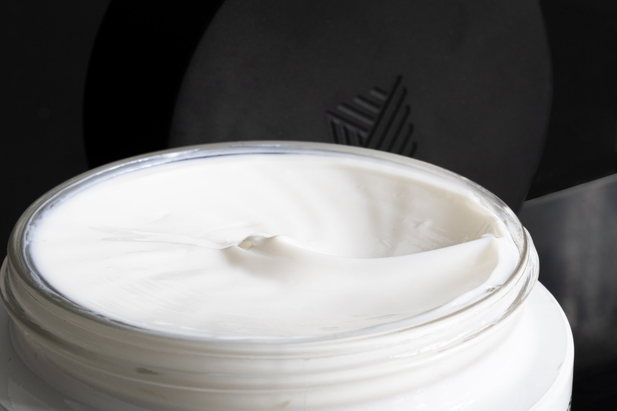 Осветляющий крем с транексамовой кислотой и экстрактом лакрицы 50 мл