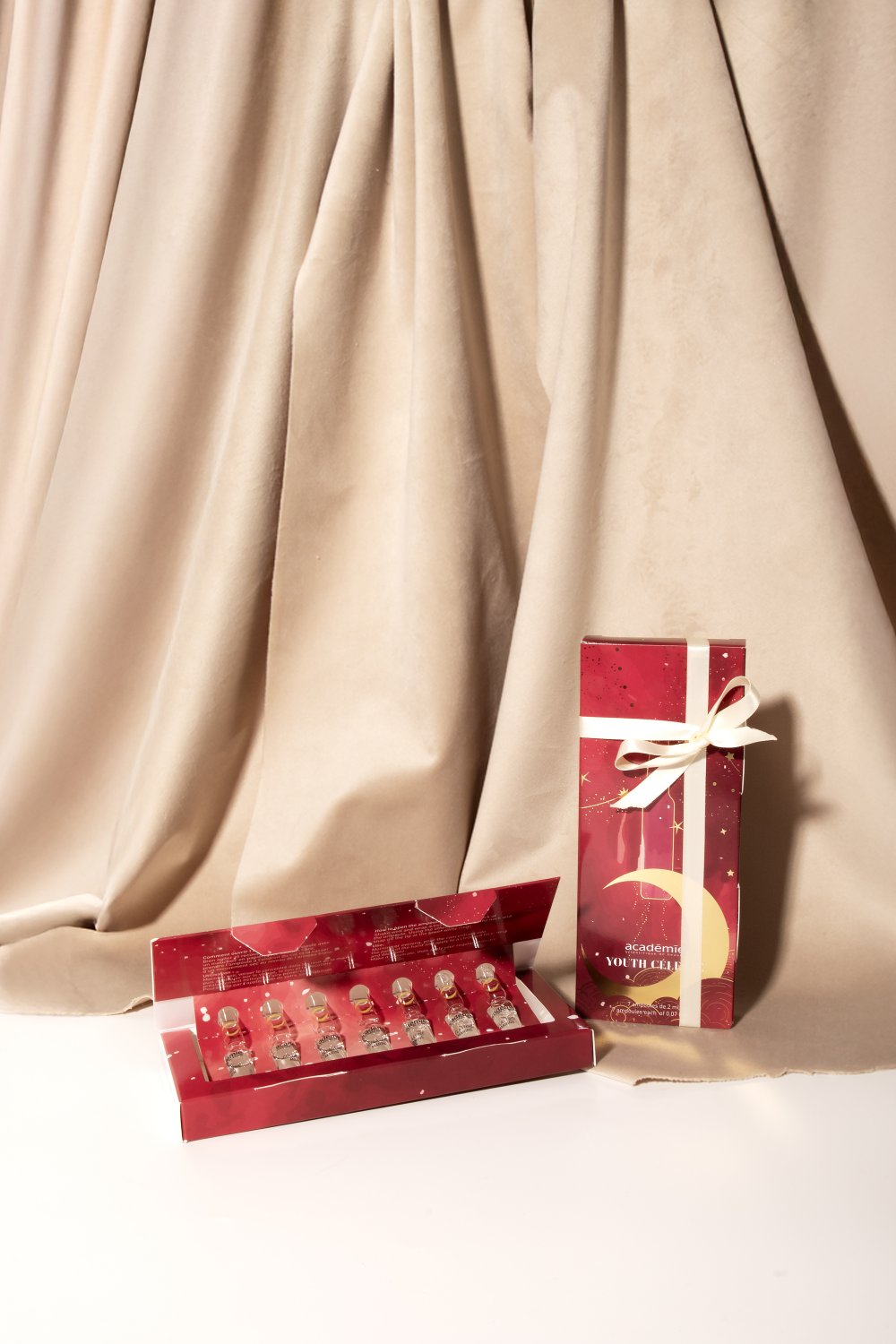 Набор ампул DIVINE YOUTH Academie