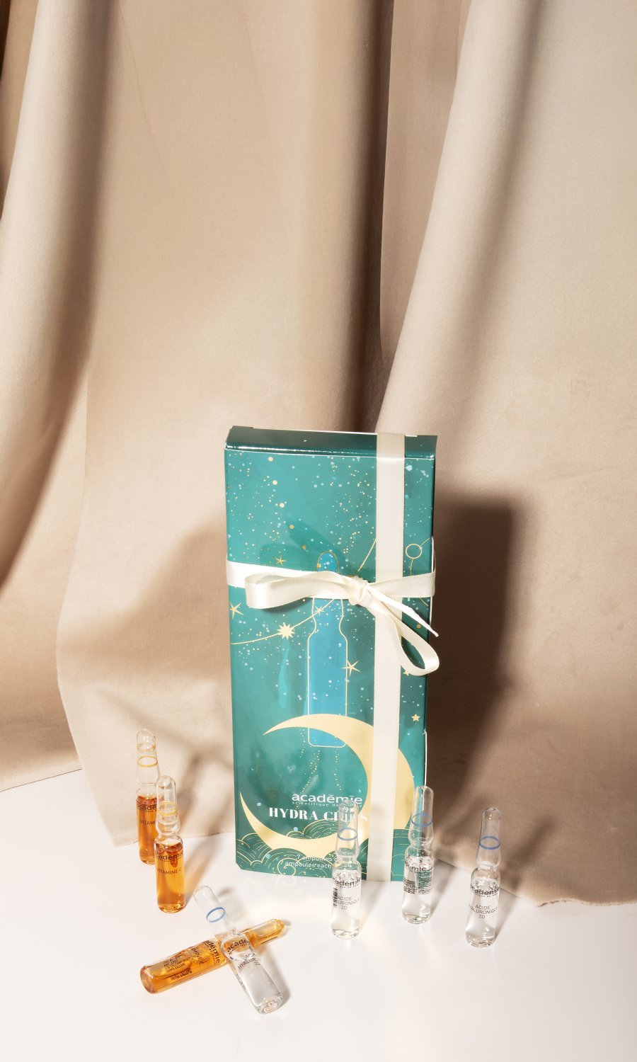 Набор ампул DIVINE HYDRA Academie