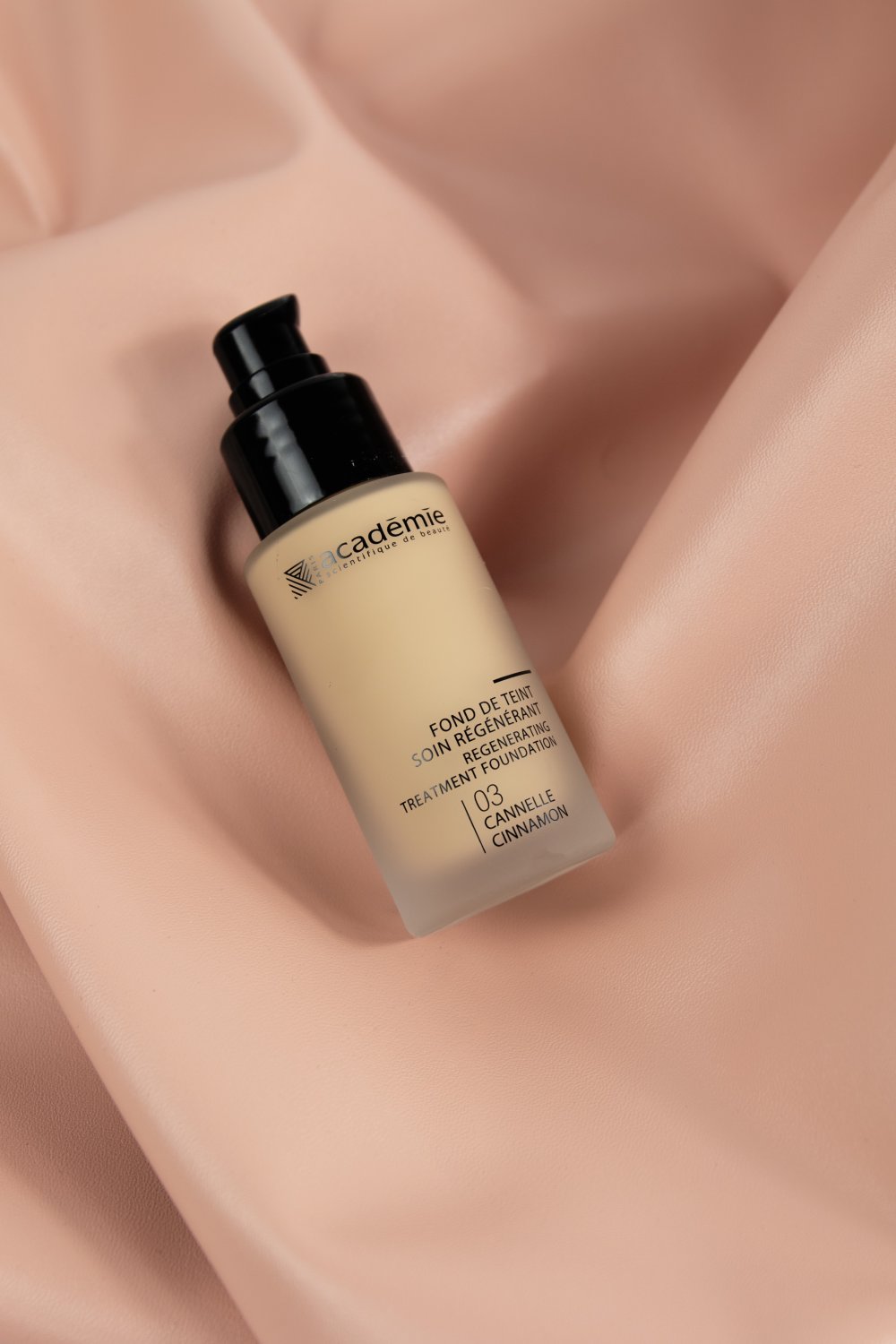 Регенерирующая тональная основа тон 3 Корица 30 мл.